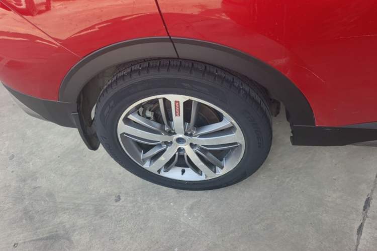 Used Haval H6 2017 Red-Label 1.3T Automatic Two-Wheel Drive ZhiShang Model Exterior 5