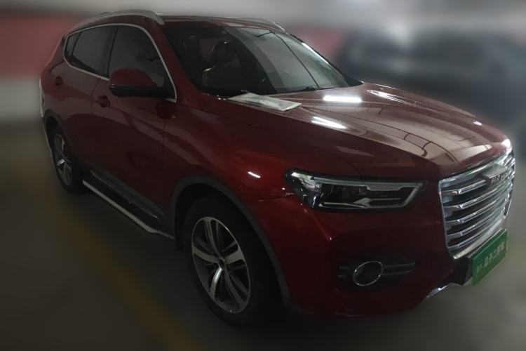 Used Haval H6 2017 Red Label 2.0T Automatic Two-Wheel Drive ZhiShang Model Front Right 45 Deg