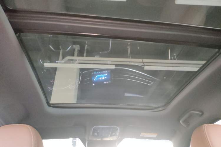 Used Haval H6 2017 Red Label 2.0T Automatic Two-Wheel Drive ZhiShang Model Headliner
