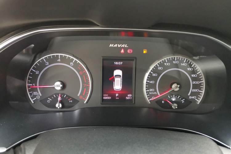 Used Haval H6 2017 Red Label 2.0T Automatic Two-Wheel Drive ZhiShang Model Instrument Cluster