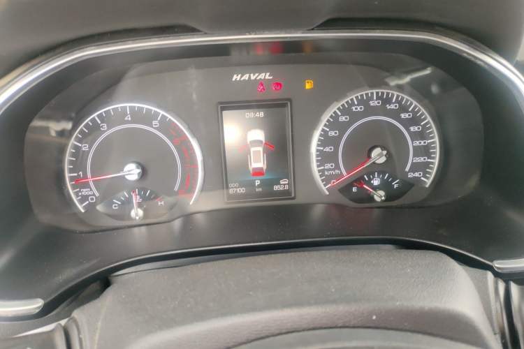 Used Haval H6 2017 Red Label 2.0T Automatic Two-Wheel Drive ZhiShang Model Instrument Cluster