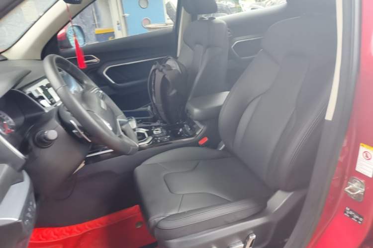 Used Haval H6 2017 Red Label 2.0T Automatic Two-Wheel Drive ZhiShang Model Left Front Seat