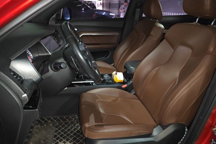 Used Haval H6 2017 Red Label 2.0T Automatic Two-Wheel Drive ZhiShang Model Left Front Seat