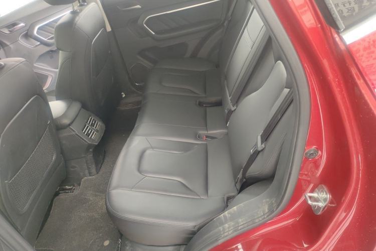 Used Haval H6 2017 Red Label 2.0T Automatic Two-Wheel Drive ZhiShang Model Left Rear Seat