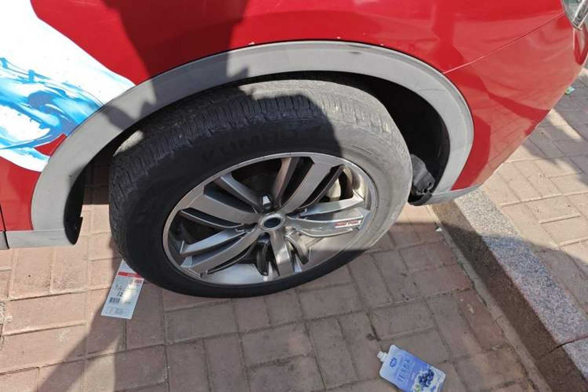 Used Haval H6 2017 Red-Label 2.0T Automatic Two-Wheel Drive Leading Edition Right Front Wheel Hub