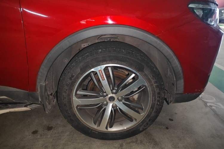 Used Haval H6 2017 Red Label 2.0T Automatic Two-Wheel Drive ZhiShang Model Right Front Wheel Hub