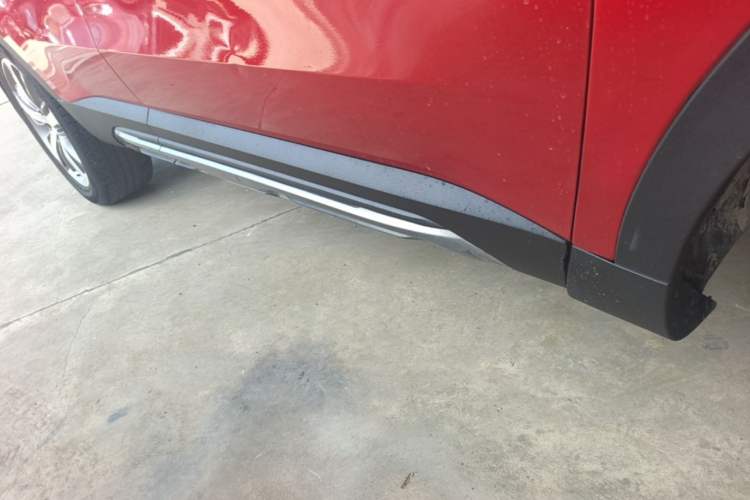Used Haval H6 2017 Red-Label 1.3T Automatic Two-Wheel Drive ZhiShang Model Right Side Sill