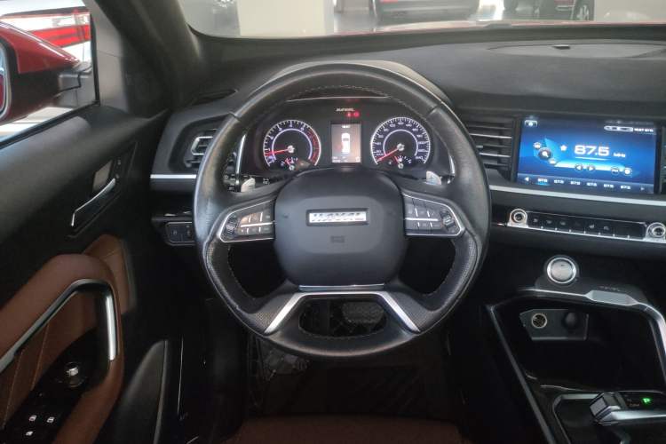 Used Haval H6 2017 Red Label 2.0T Automatic Two-Wheel Drive ZhiShang Model Steering Wheel