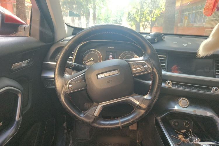 Used Haval H6 2017 Red Label 2.0T Automatic Two-Wheel Drive ZhiShang Model Steering Wheel