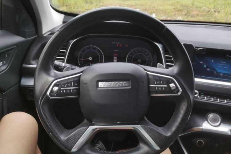 Used Haval H6 2017 Red-Label 1.3T Automatic Two-Wheel Drive Fashion Edition Steering Wheel