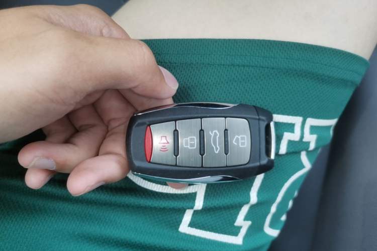 Used Haval H6 2017 Red-Label 1.3T Automatic Two-Wheel Drive Fashion Edition Vehicle Key