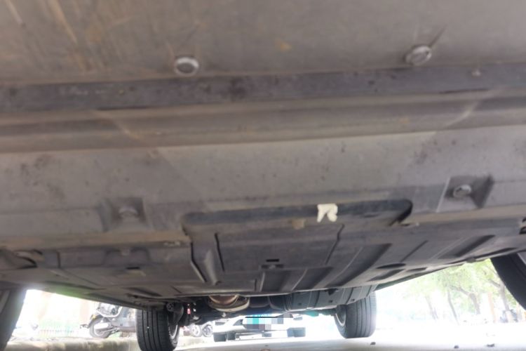 Used Haval H6 2017 Blue Label 2.0T Automatic Two-Wheel Drive Leading Model Chassis Front