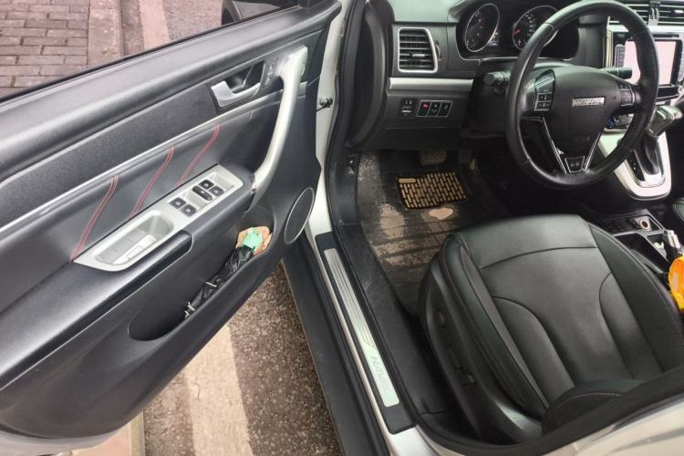 Used Haval H6 2017 Restyled Red-Label Sport Version 1.5T Automatic Two-Wheel Drive Luxury Trim Driver Seat