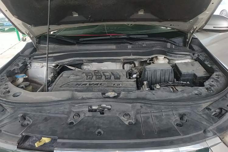 Used Haval H6 2017 Blue Label Sport Edition 1.5T Manual Two-Wheel Drive Elite Model Engine Bay