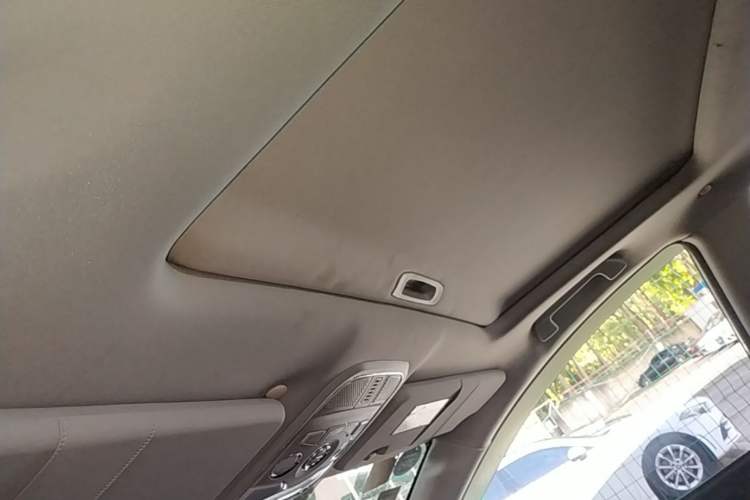 Used Haval H6 2017 Blue Label Sport Edition 1.5T Manual Two-Wheel Drive Elite Model Headliner