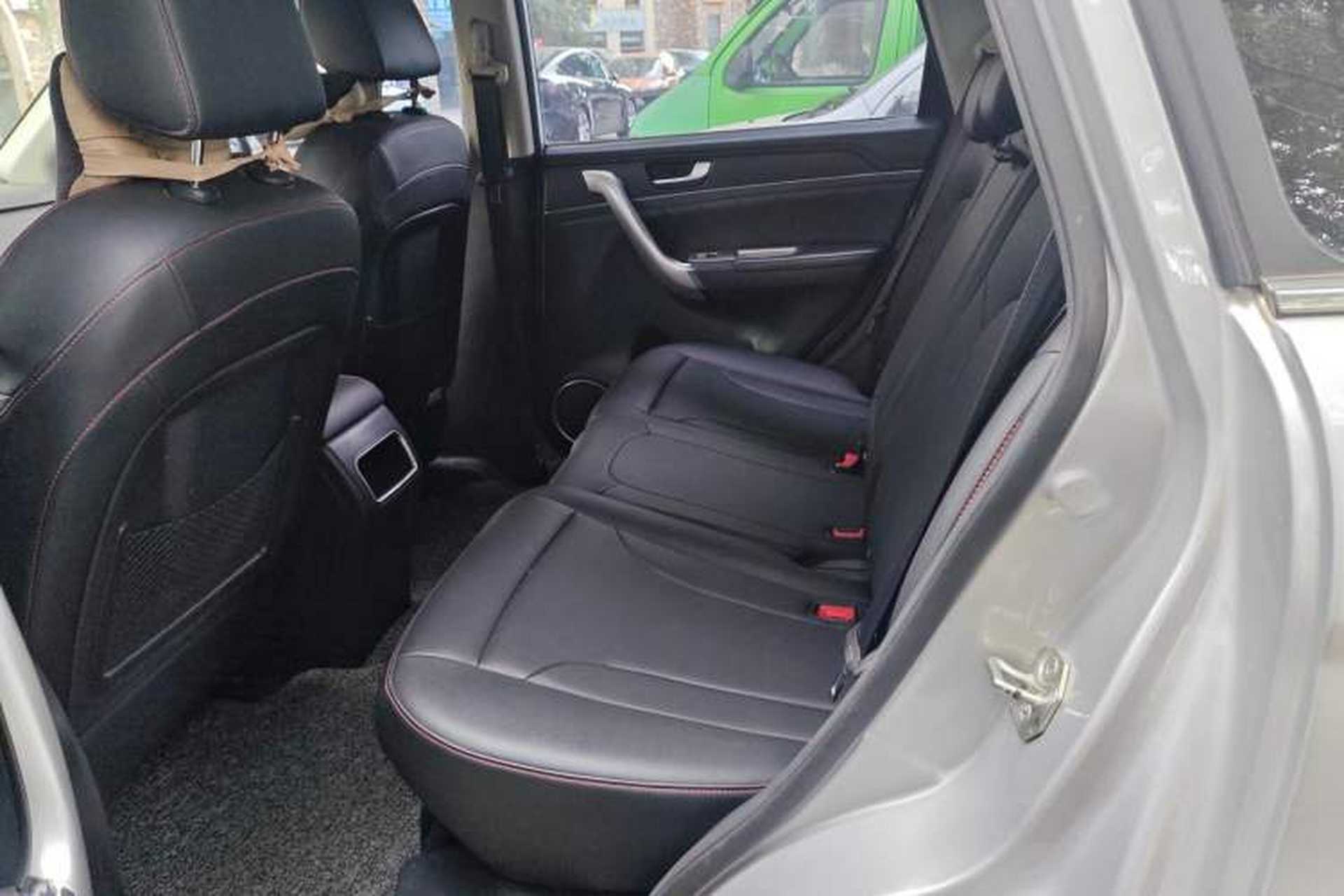 Used Haval H6 2017 Red-Label Sport Edition 1.5T Automatic Two-Wheel Drive Luxury Model Left Rear Seat