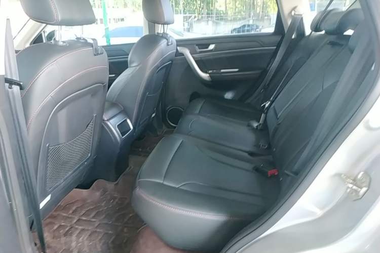 Used Haval H6 2017 Blue Label Sport Edition 1.5T Manual Two-Wheel Drive Elite Model Left Rear Seat