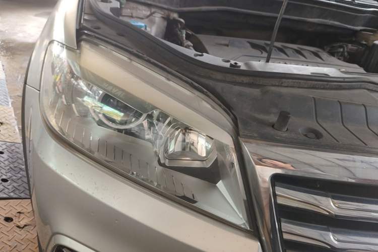 Used Haval H6 2017 Red-Label Sport Edition 1.5T Manual Two-Wheel Drive Elite Model Right Front Headlight