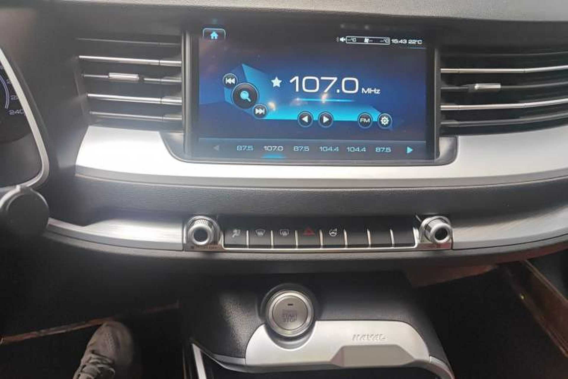 Used Haval H6 2017 Blue Label 2.0T Automatic Two-Wheel Drive Smart Edition Audio And AC Panel