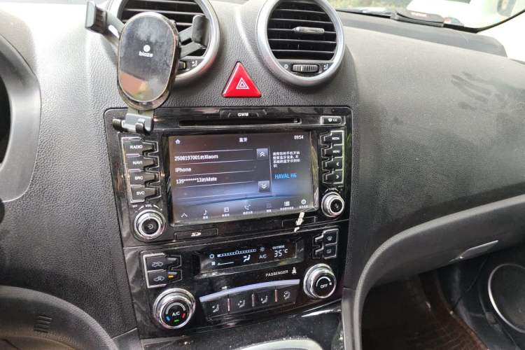 Used Haval H6 2017 Classic Edition 1.5T Manual Two-Wheel Drive Urban Model Audio And AC Panel