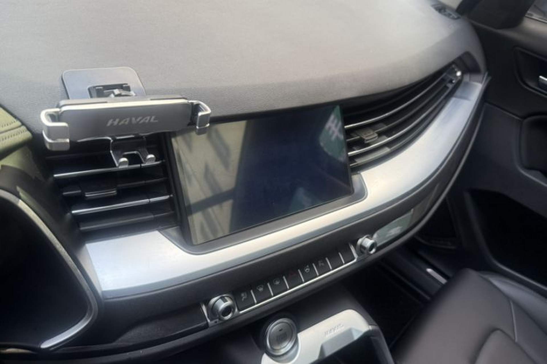 Used Haval H6 2017 Red-Label 1.5T Automatic Two-Wheel Drive Smart Edition Audio And AC Panel