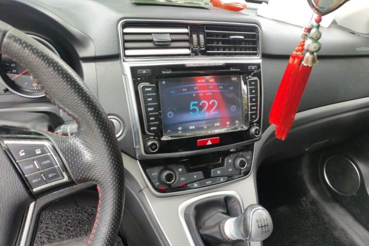 Used Haval H6 2017 Blue Label Sport Edition 1.5T Manual Two-Wheel Drive Elite Model Audio And AC Panel