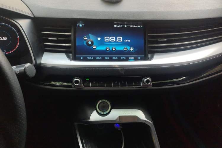 Used Haval H6 2017 Blue Label 2.0T Automatic Two-Wheel Drive Leading Model Audio And AC Panel