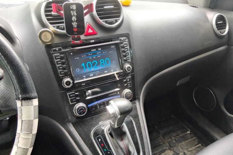 Used Haval H6 2017 Classic Edition 1.5T Automatic Two-Wheel Drive Elite Model Audio And AC Panel