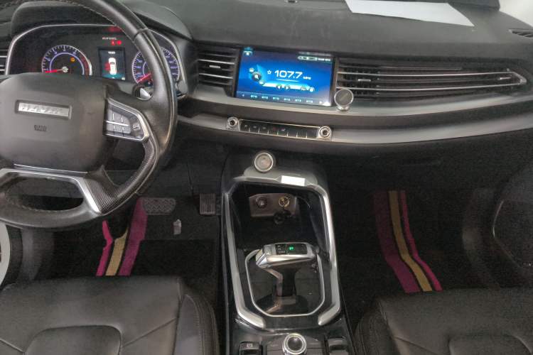 Used Haval H6 2017 Blue Label 1.3T Automatic Two-Wheel Drive ZhiShang Model Audio And AC Panel
