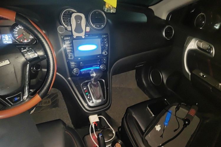 Used Haval H6 2017 Classic Edition 1.5T Automatic Two-Wheel Drive Elite Model Audio And AC Panel