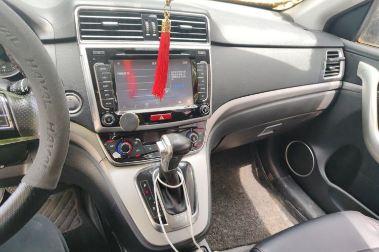 Used Haval H6 2017 Blue Label Sport Edition 1.5T Automatic Two-Wheel Drive Luxury Model Audio And AC Panel
