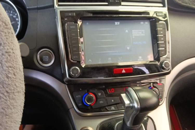 Used Haval H6 2017 Red-Label Sport Edition 1.5T Automatic Two-Wheel Drive Luxury Model Audio And AC Panel