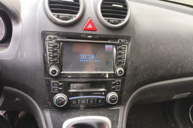 Used Haval H6 2017 Classic Edition 1.5T Manual Two-Wheel Drive Urban Model Audio And AC Panel