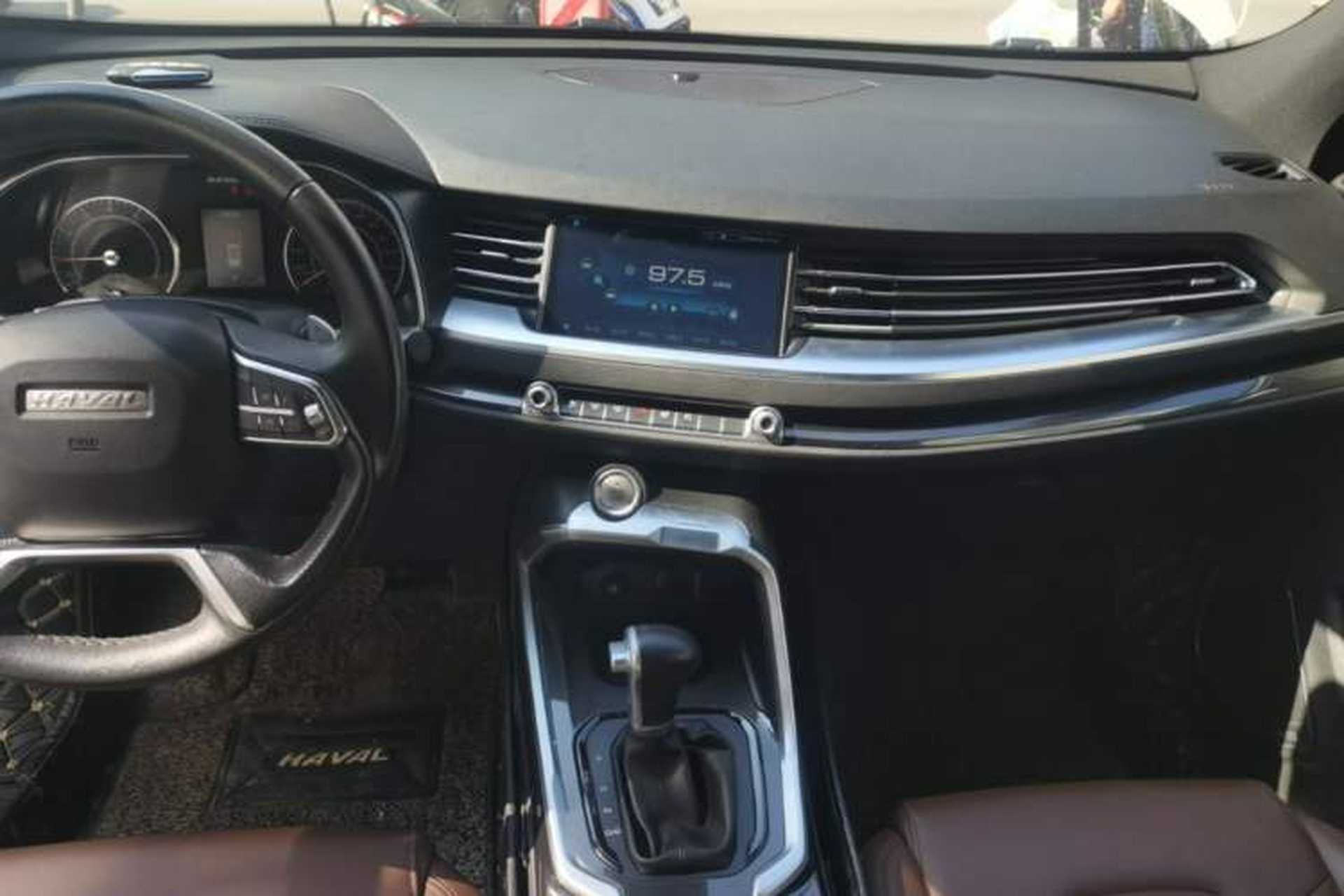 Used Haval H6 2017 Red-Label 1.5T Automatic Two-Wheel Drive Smart Edition Audio And AC Panel