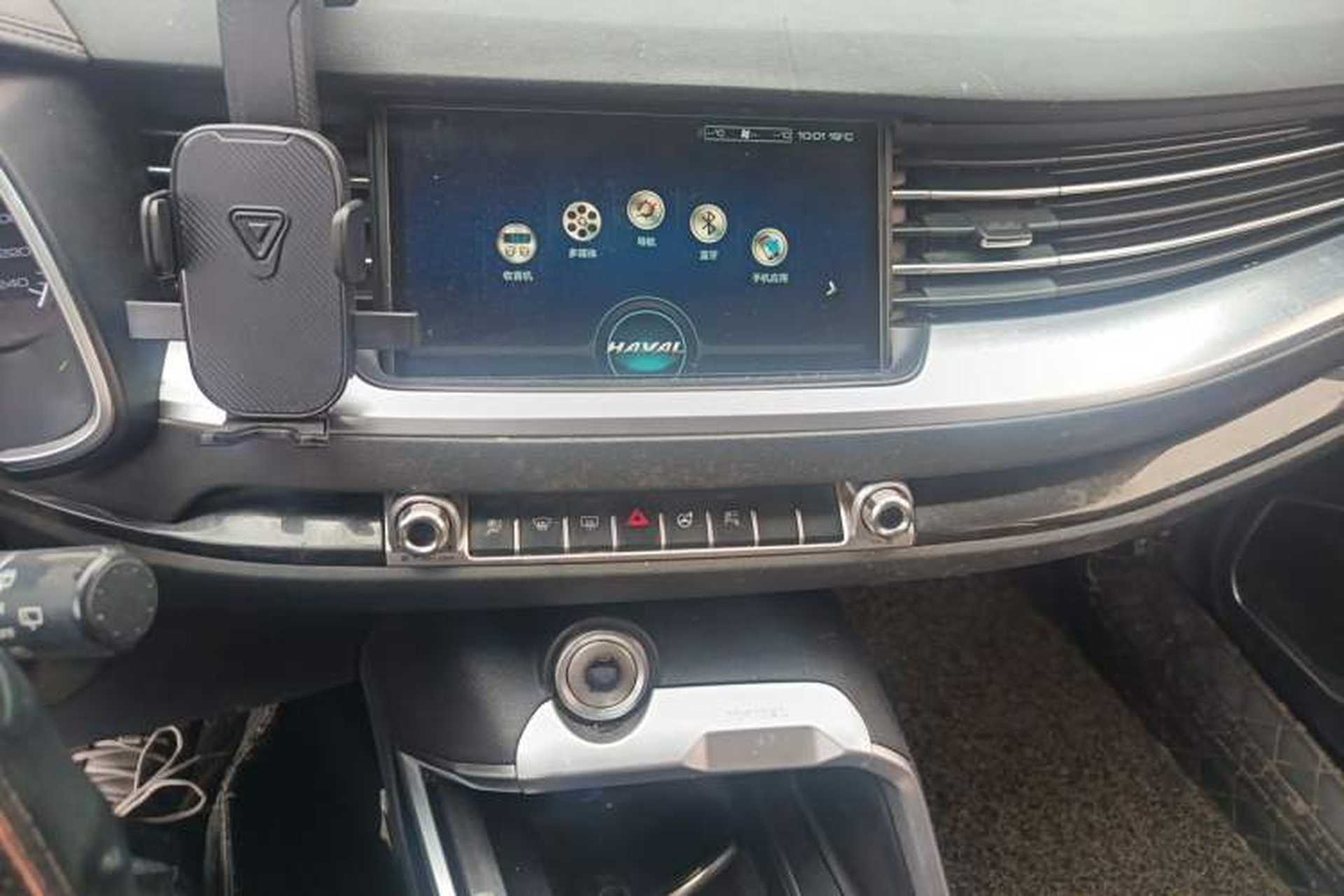 Used Haval H6 2017 Red-Label 1.5T Automatic Two-Wheel Drive Smart Edition Audio And AC Panel