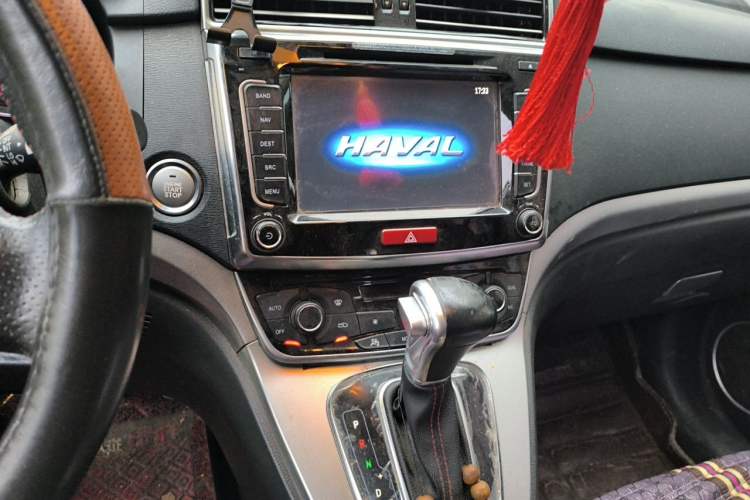 Used Haval H6 2017 Blue Label Sport Edition 1.5T Automatic Two-Wheel Drive Luxury Model Audio And AC Panel