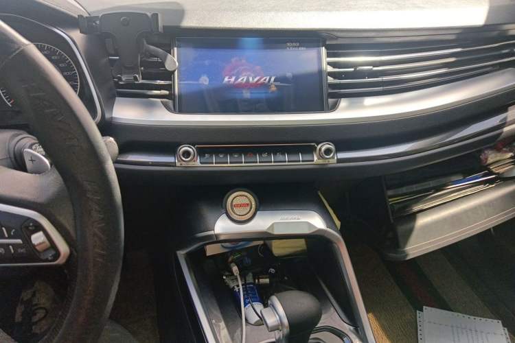 Used Haval H6 2017 Red-Label 1.5T Automatic Two-Wheel Drive Smart Edition Audio And AC Panel