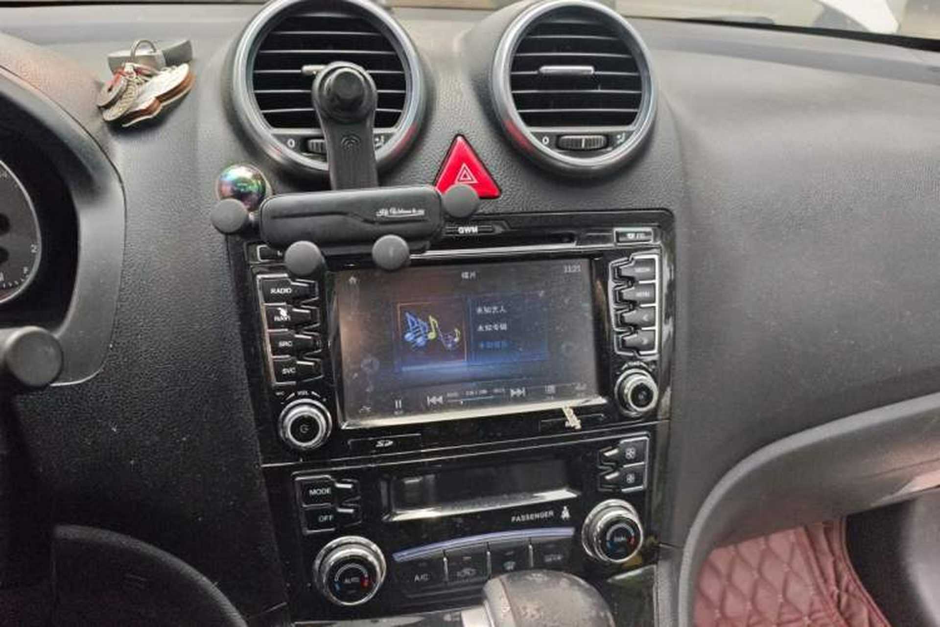 Used Haval H6 2017 Classic Edition 1.5T Automatic Two-Wheel Drive Elite Model Audio And AC Panel