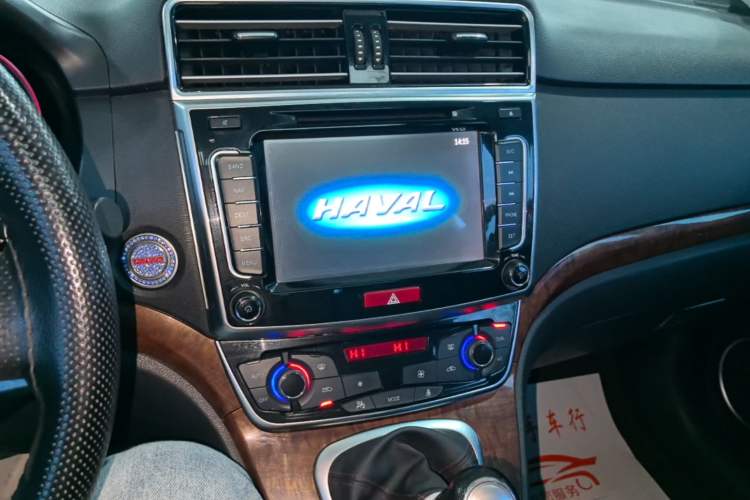 Used Haval H6 2017 Red-Label Sport Edition 1.5T Manual Two-Wheel Drive Elite Model Audio And AC Panel