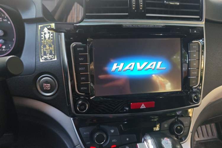 Used Haval H6 2017 Red-Label Sport Edition 1.5T Automatic Two-Wheel Drive Luxury Model Audio And AC Panel