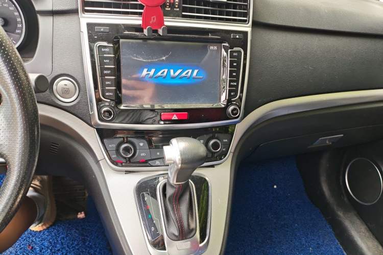 Used Haval H6 2017 Red-Label Sport Edition 1.5T Automatic Two-Wheel Drive Luxury Model Audio And AC Panel
