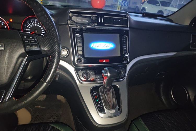 Used Haval H6 2017 Blue Label Sport Edition 1.5T Automatic Two-Wheel Drive Luxury Model Audio And AC Panel