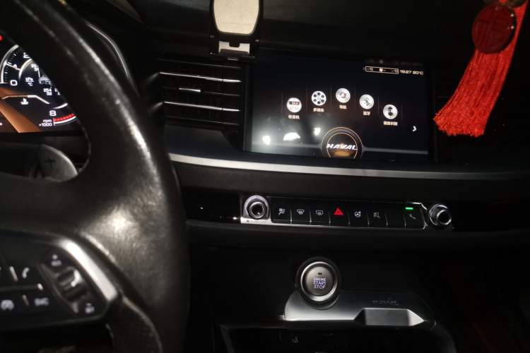 Used Haval H6 2017 Red-Label 2.0T Automatic Two-Wheel Drive Leading Edition Audio And AC Panel