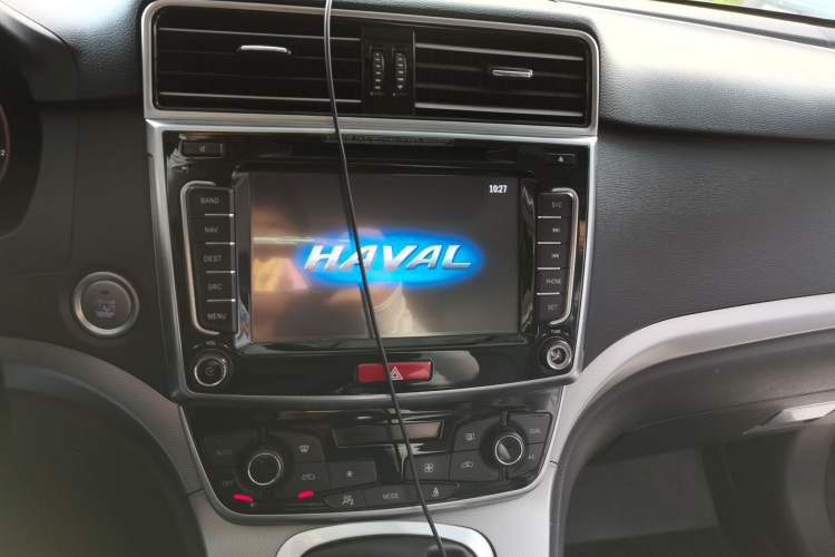 Used Haval H6 2017 Blue Label Sport Edition 1.5T Manual Two-Wheel Drive Elite Model Audio And AC Panel