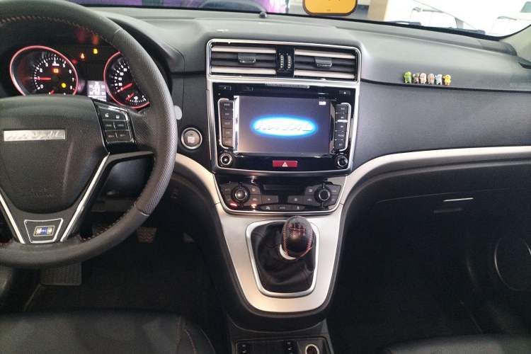 Used Haval H6 2017 Blue Label Sport Edition 1.5T Manual Two-Wheel Drive Elite Model Audio And AC Panel