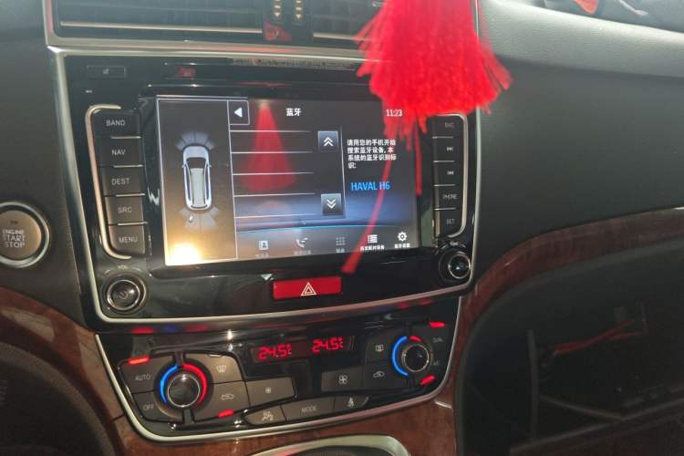 Used Haval H6 2017 Red-Label Sport Edition 1.5T Manual Two-Wheel Drive Elite Model Audio And AC Panel