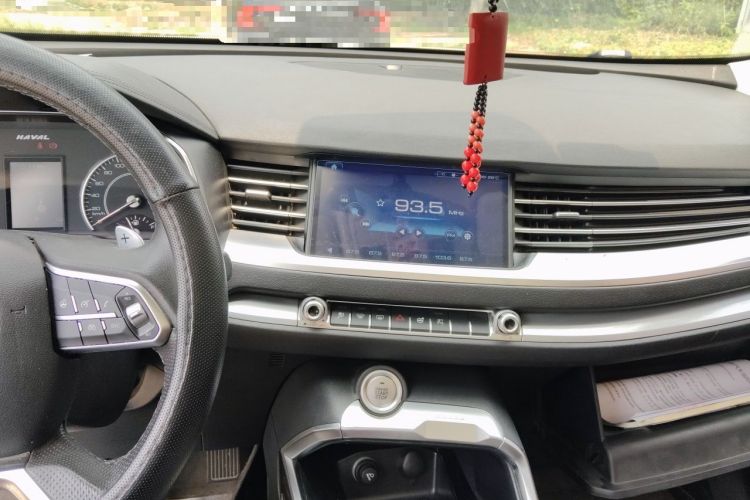 Used Haval H6 2017 Red Label 2.0T Automatic Two-Wheel Drive ZhiShang Model Audio And AC Panel