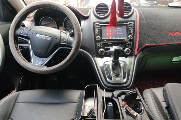 Used Haval H6 2017 Classic Edition 1.5T Automatic Two-Wheel Drive Urban Model Audio And AC Panel