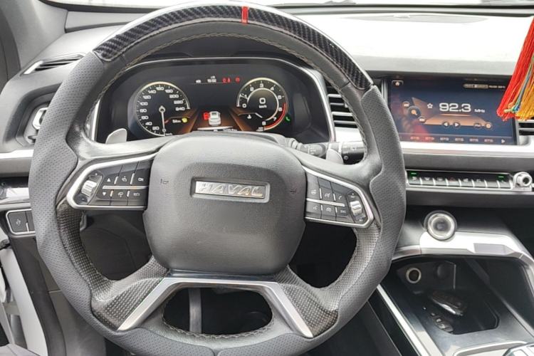 Used Haval H6 2017 Blue Label 2.0T Automatic Two-Wheel Drive Leading Model Center Console