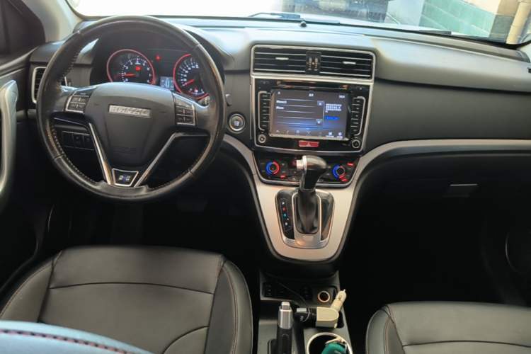 Used Haval H6 2017 Blue Label Sport Edition 1.5T Automatic Two-Wheel Drive Luxury Model Center Console